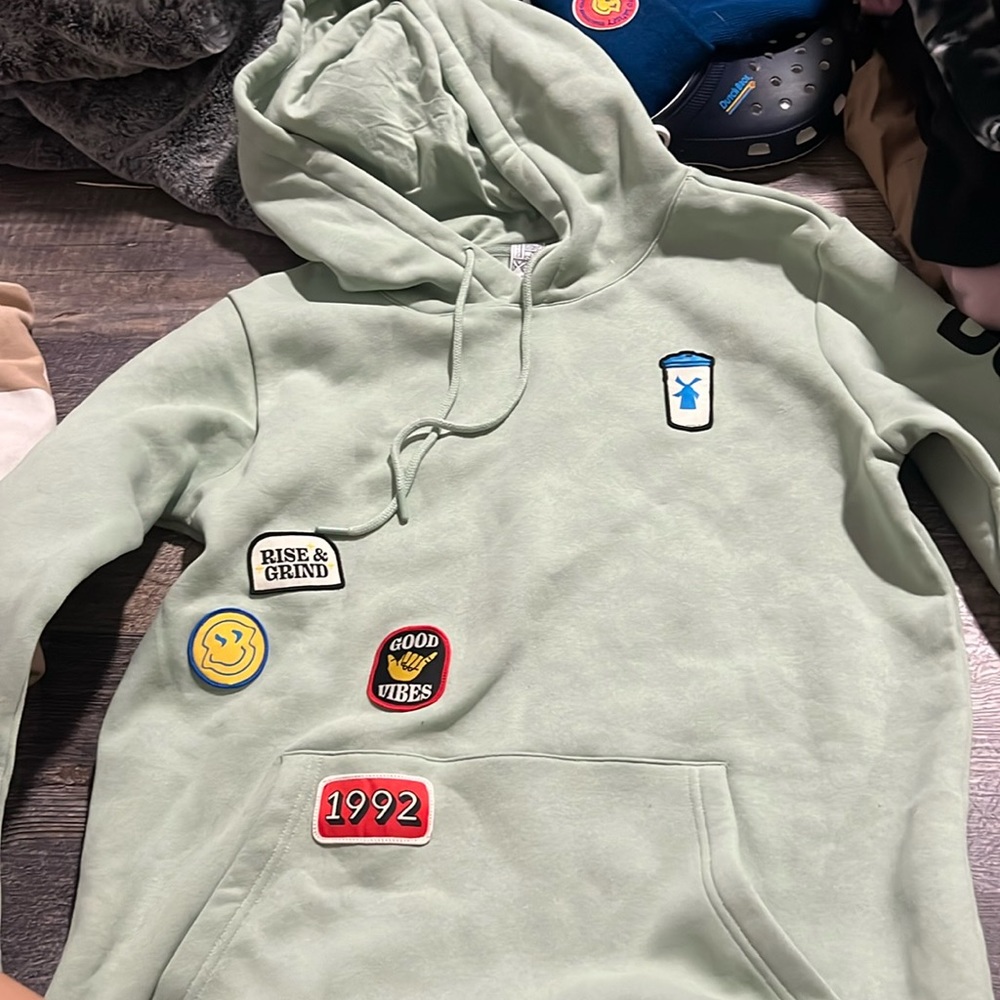 women’s medium dutch hoodie